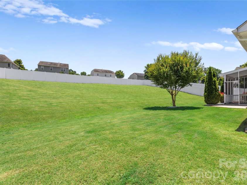 159 Warfield Drive, Mooresville, NC 28115.  MLS# CAR4364101, YatesRealty ID 11664. 