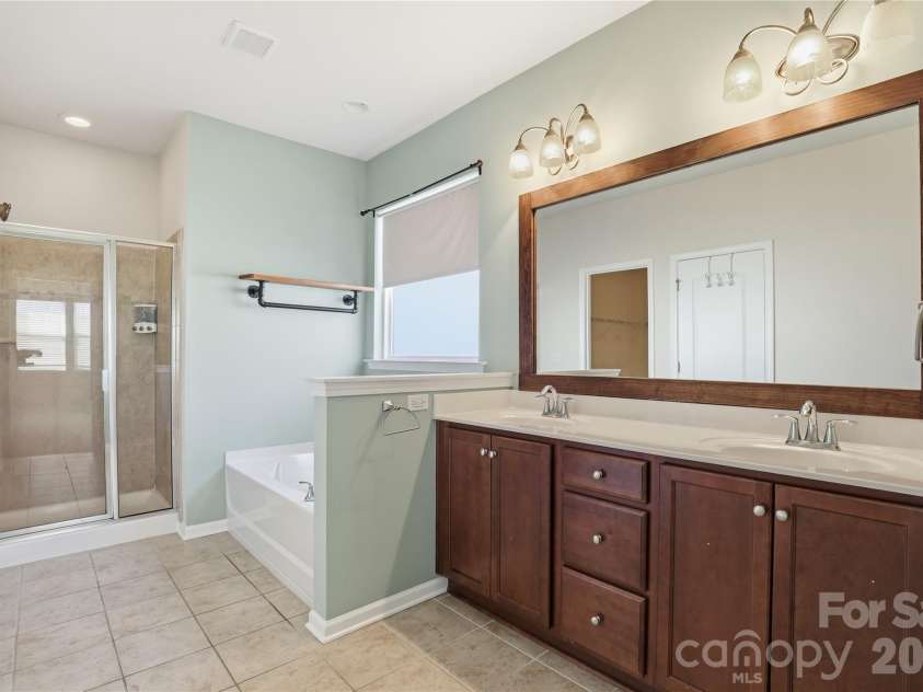159 Warfield Drive, Mooresville, NC 28115.  MLS# CAR4364101, YatesRealty ID 11664. 