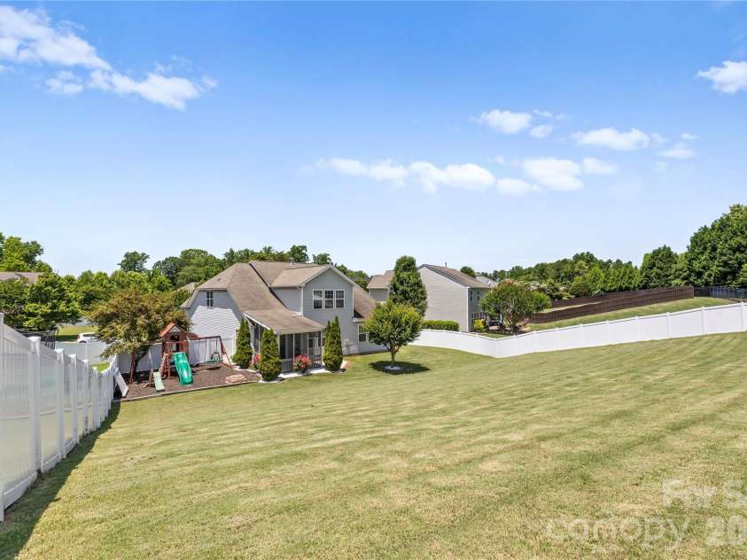 159 Warfield Drive, Mooresville, NC 28115.  MLS# CAR4364101, YatesRealty ID 11664. 