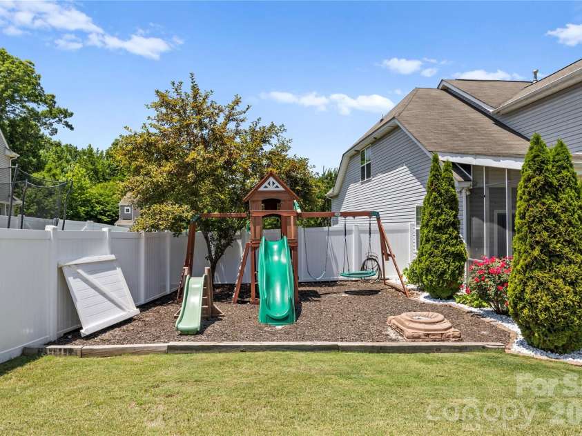 159 Warfield Drive, Mooresville, NC 28115.  MLS# CAR4364101, YatesRealty ID 11664. 