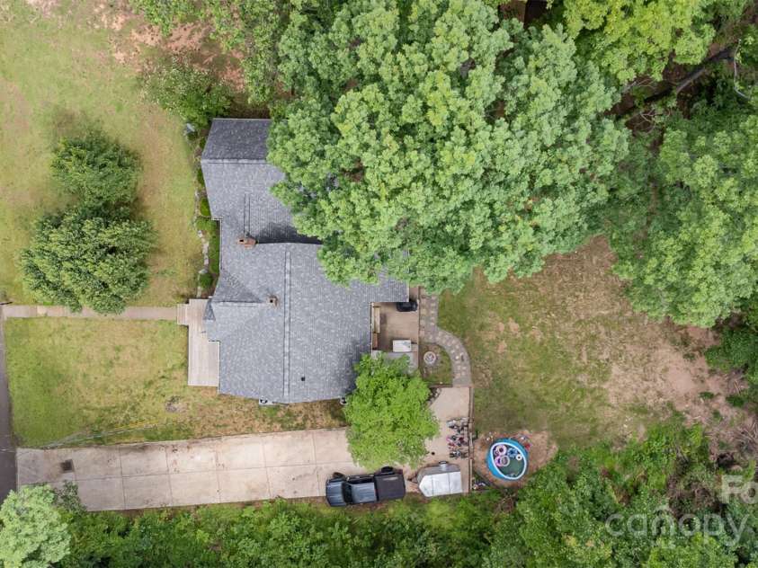 200 Cleveland Avenue, Shelby, NC 28150.  MLS# CAR4254937, YatesRealty ID 11664. 