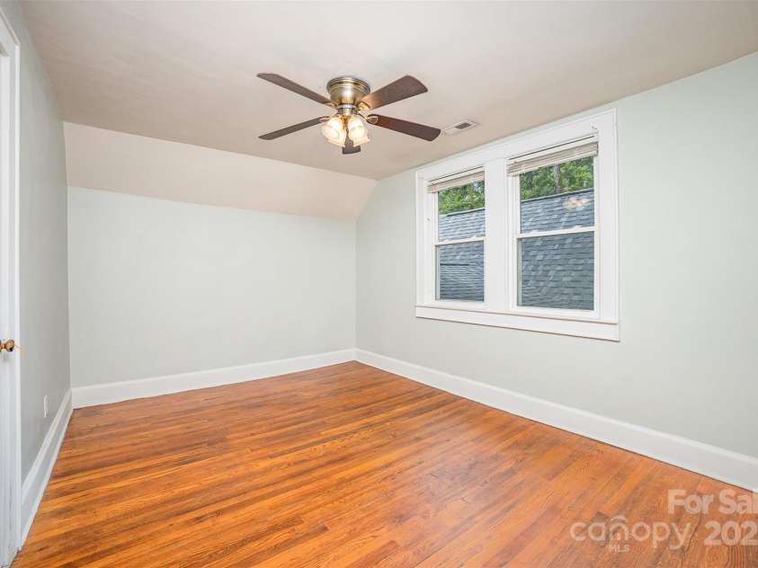 200 Cleveland Avenue, Shelby, NC 28150.  MLS# CAR4254937, YatesRealty ID 11664. 