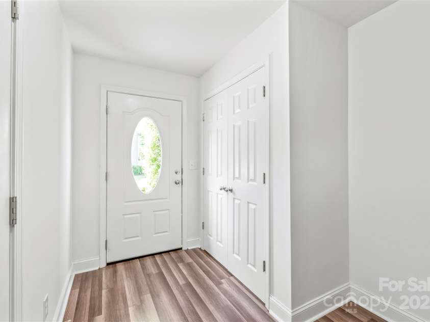 1707 Kashmir White Lane, Fort Mill, SC 29708.  MLS# CAR4255653, YatesRealty ID 11665. 