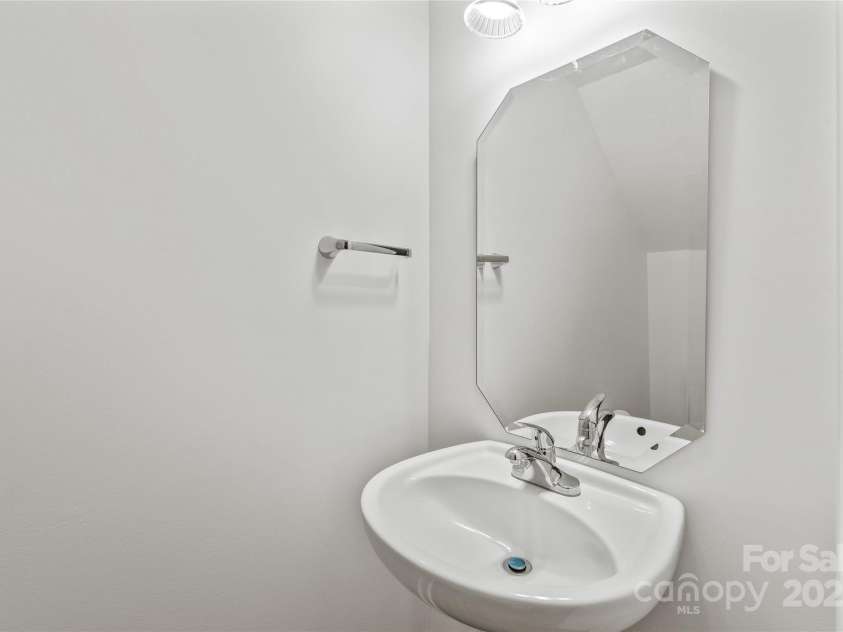 1707 Kashmir White Lane, Fort Mill, SC 29708.  MLS# CAR4255653, YatesRealty ID 11665. 