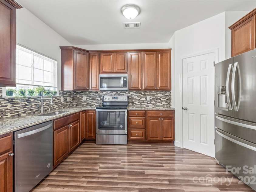 1707 Kashmir White Lane, Fort Mill, SC 29708.  MLS# CAR4255653, YatesRealty ID 11665. 