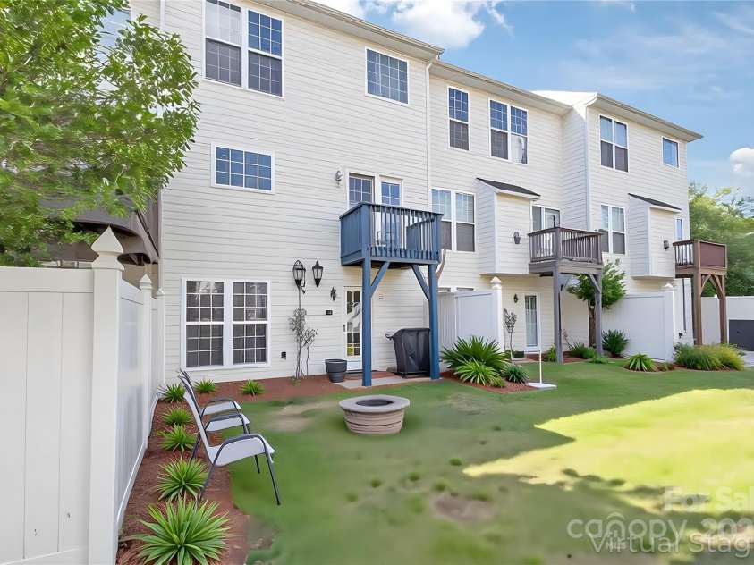 1707 Kashmir White Lane, Fort Mill, SC 29708.  MLS# CAR4255653, YatesRealty ID 11665. 