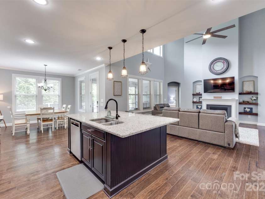 1446 Cilantro Court, Tega Cay, SC 29708.  MLS# CAR4248614, YatesRealty ID 11666. 