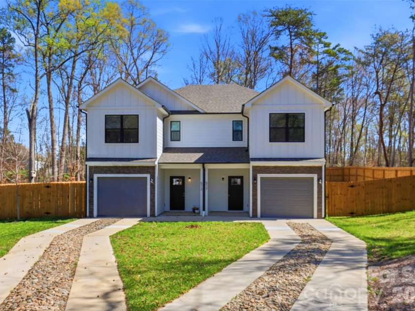 517 Sandy Avenue, Charlotte, NC 28213.  MLS# CAR4358520, YatesRealty ID 11666. 
