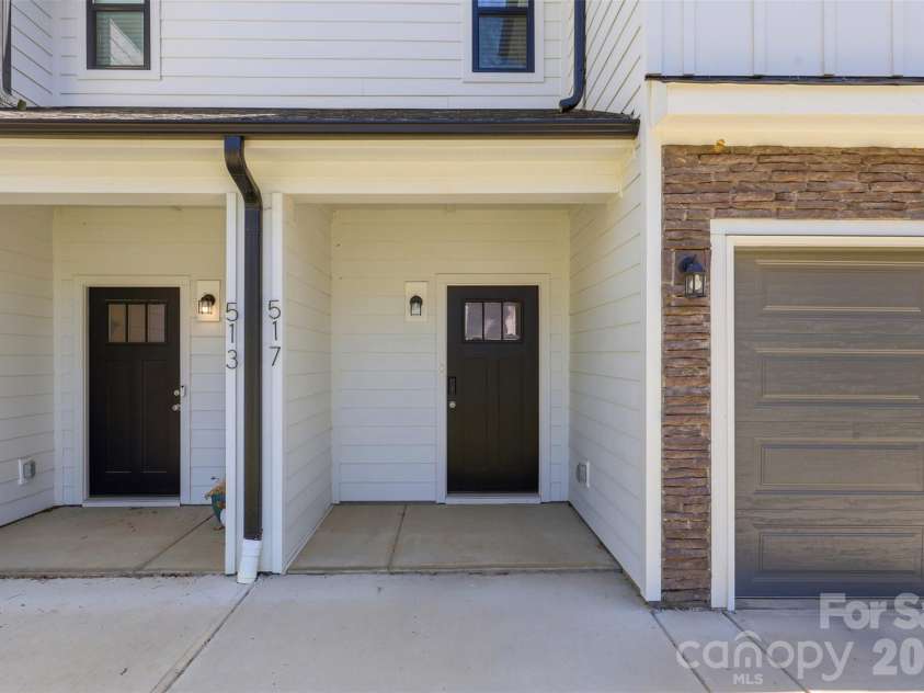 517 Sandy Avenue, Charlotte, NC 28213.  MLS# CAR4358520, YatesRealty ID 11666. 