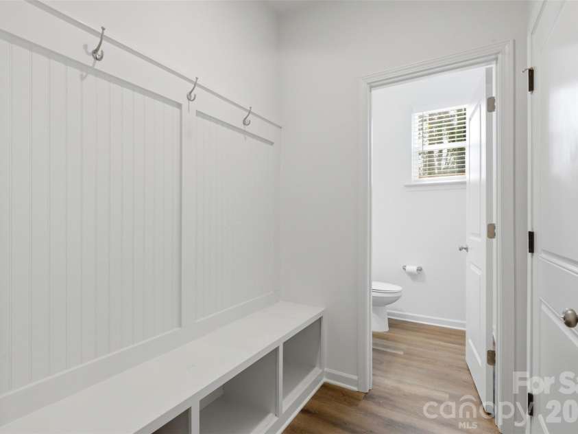 517 Sandy Avenue, Charlotte, NC 28213.  MLS# CAR4358520, YatesRealty ID 11666. 