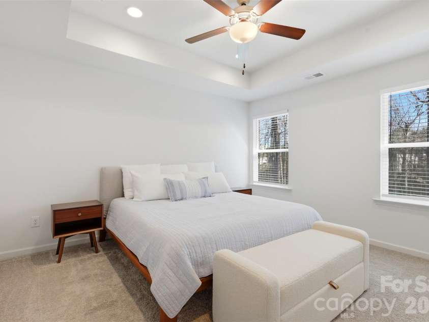 517 Sandy Avenue, Charlotte, NC 28213.  MLS# CAR4358520, YatesRealty ID 11666. 