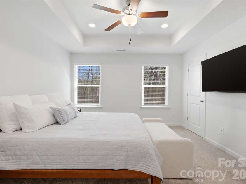 517 Sandy Avenue, Charlotte, NC 28213.  MLS# CAR4358520, YatesRealty ID 11666. 