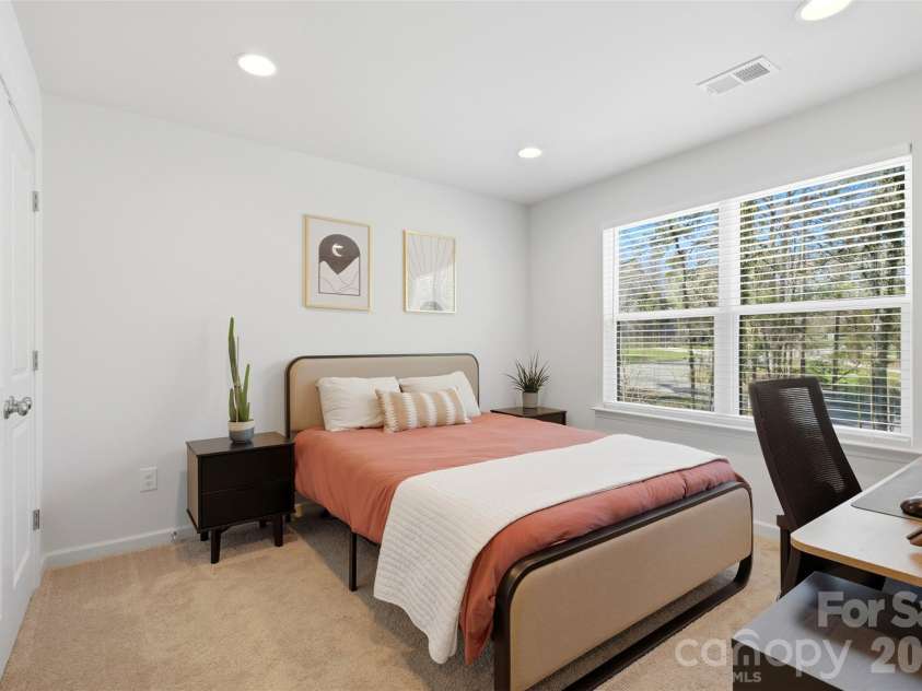 517 Sandy Avenue, Charlotte, NC 28213.  MLS# CAR4358520, YatesRealty ID 11666. 