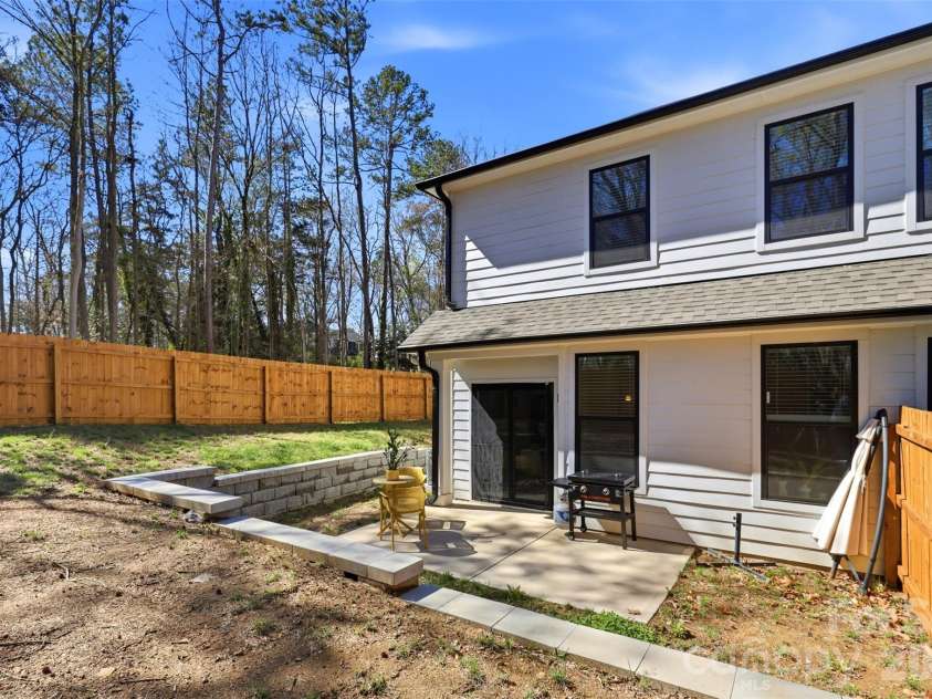 517 Sandy Avenue, Charlotte, NC 28213.  MLS# CAR4358520, YatesRealty ID 11666. 