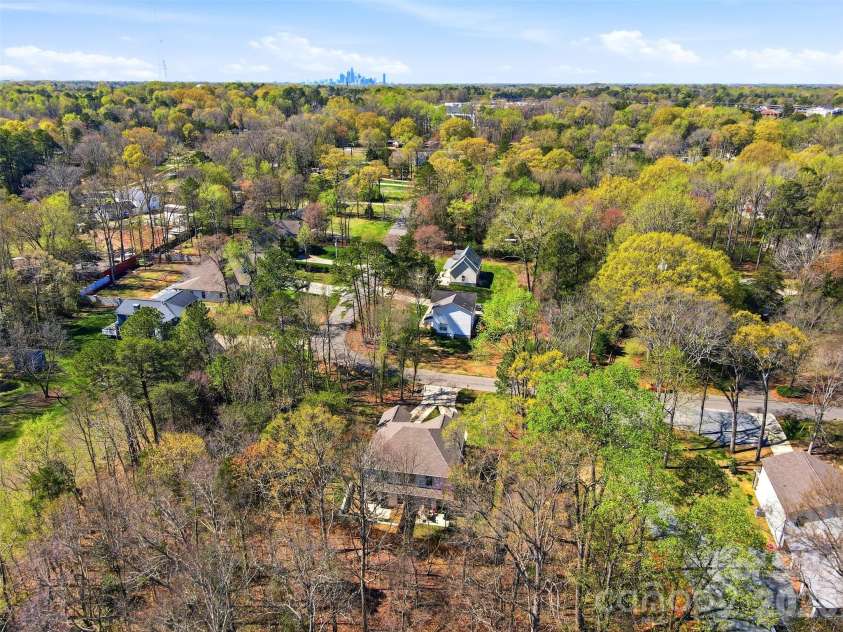 517 Sandy Avenue, Charlotte, NC 28213.  MLS# CAR4358520, YatesRealty ID 11666. 