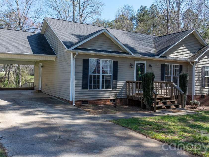 120 Wesley Court, Crouse, NC 28033.  MLS# CAR4359553, YatesRealty ID 11667. 