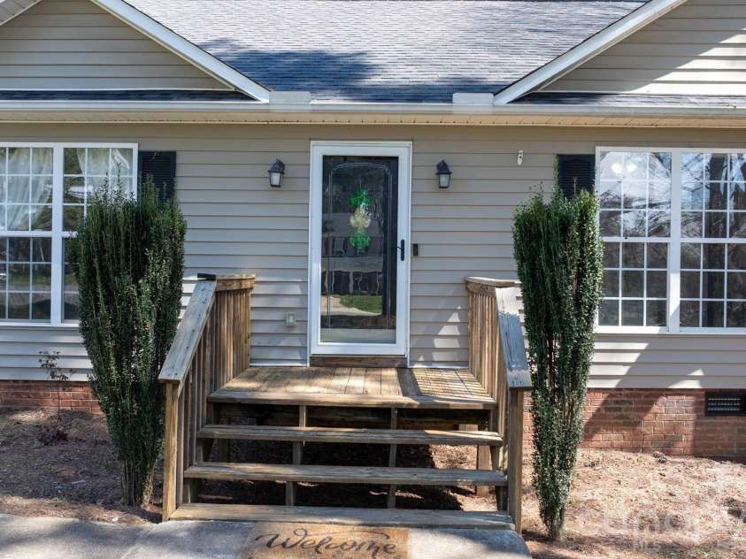120 Wesley Court, Crouse, NC 28033.  MLS# CAR4359553, YatesRealty ID 11667. 