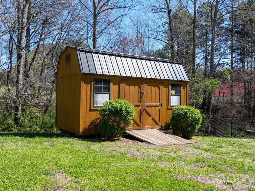 120 Wesley Court, Crouse, NC 28033.  MLS# CAR4359553, YatesRealty ID 11667. 