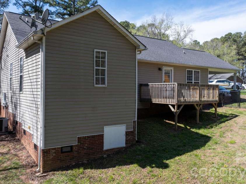 120 Wesley Court, Crouse, NC 28033.  MLS# CAR4359553, YatesRealty ID 11667. 