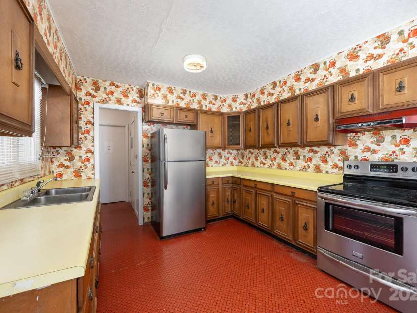 1012 Hawkinstown Road, Salisbury, NC 28144.  MLS# CAR4247143, YatesRealty ID 11668. 