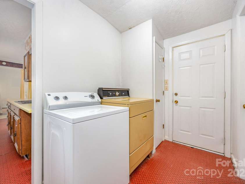 1012 Hawkinstown Road, Salisbury, NC 28144.  MLS# CAR4247143, YatesRealty ID 11668. 