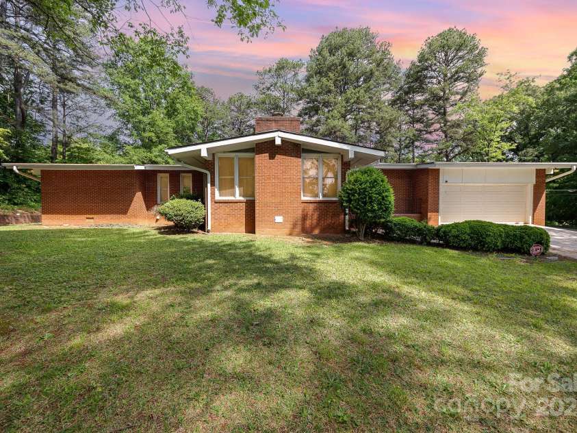 1012 Hawkinstown Road, Salisbury, NC 28144.  MLS# CAR4247143, YatesRealty ID 11668. 