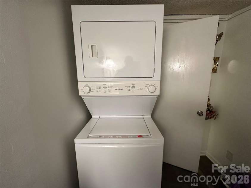 1912 Graham Street, Gastonia, NC 28052.  MLS# CAR4357429, YatesRealty ID 11669. 