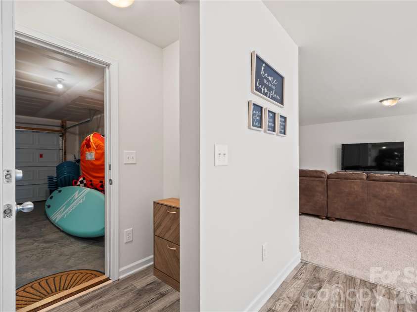 319 Shoreline Drive, New London, NC 28127.  MLS# CAR4366530, YatesRealty ID 11670. 