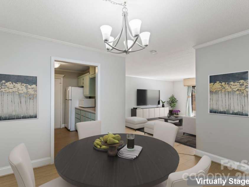 4747 Hedgemore Drive, Charlotte, NC 28209.  MLS# CAR4338250, YatesRealty ID 11670. 