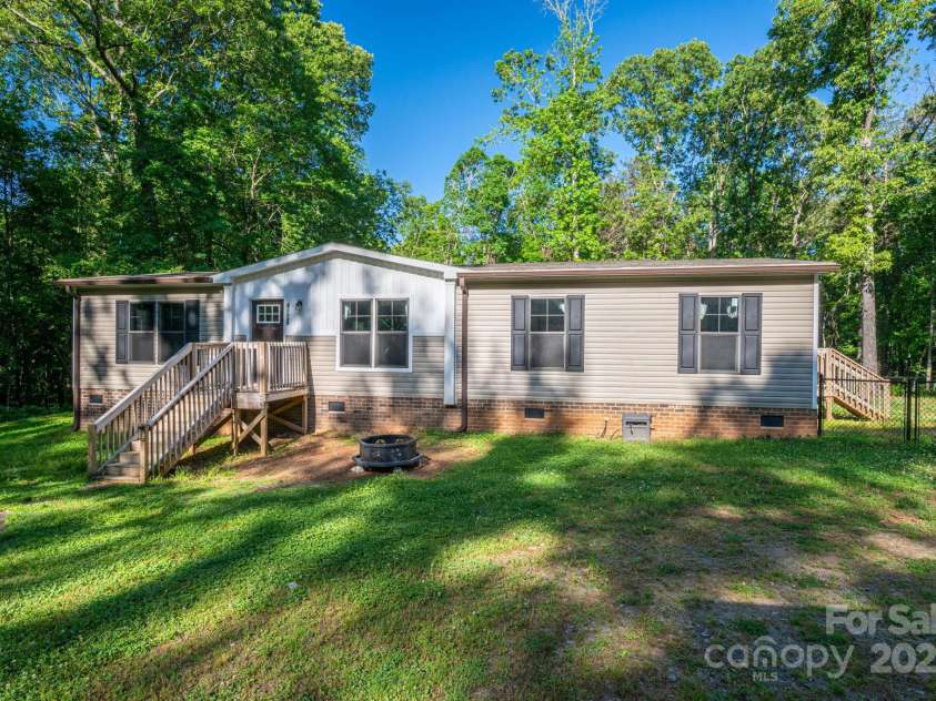 4920 Morrison Houser Trail, Lincolnton, NC 28092.  MLS# CAR4252358, YatesRealty ID 11670. 