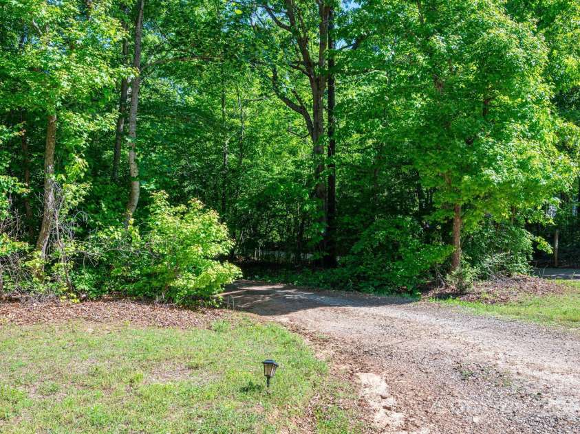 4920 Morrison Houser Trail, Lincolnton, NC 28092.  MLS# CAR4252358, YatesRealty ID 11670. 