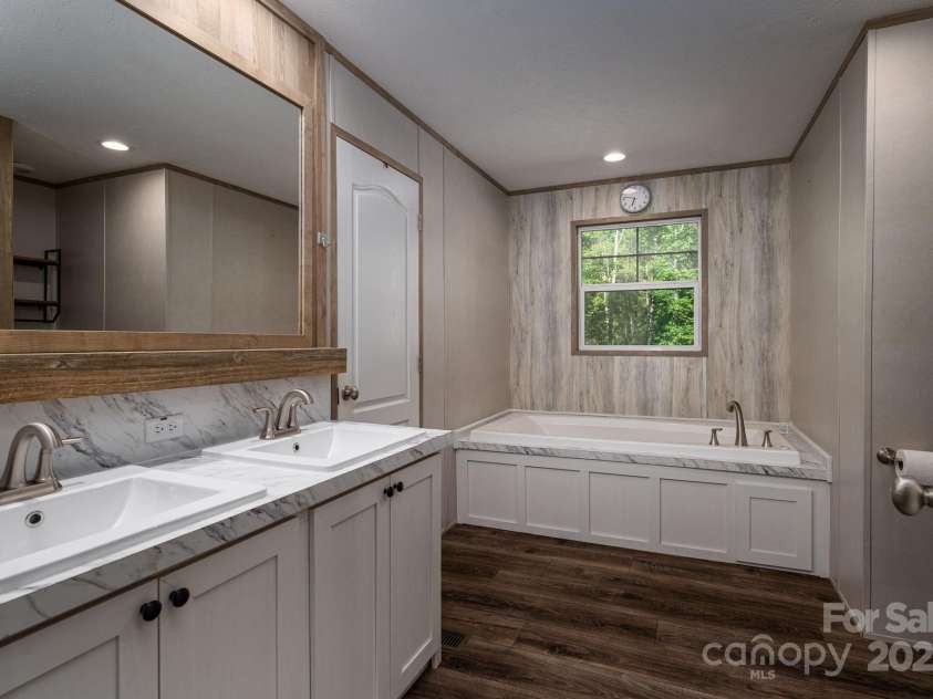 4920 Morrison Houser Trail, Lincolnton, NC 28092.  MLS# CAR4252358, YatesRealty ID 11670. 