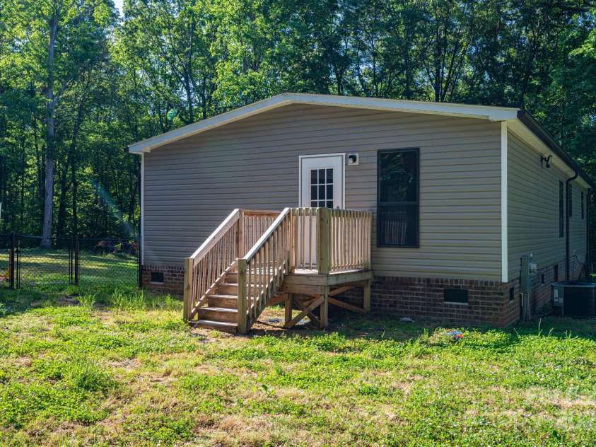 4920 Morrison Houser Trail, Lincolnton, NC 28092.  MLS# CAR4252358, YatesRealty ID 11670. 