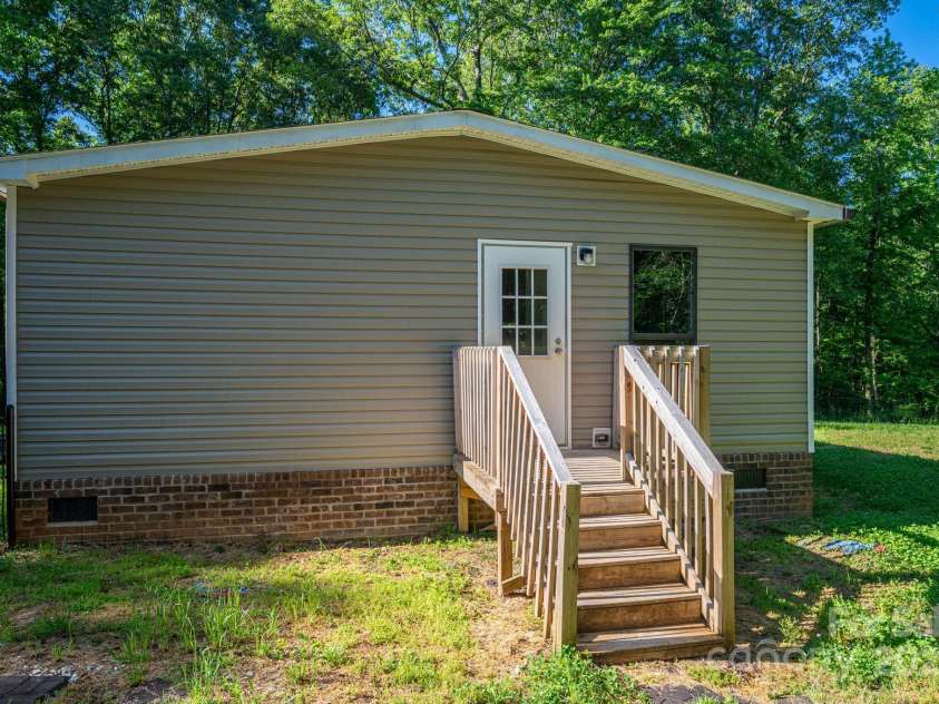 4920 Morrison Houser Trail, Lincolnton, NC 28092.  MLS# CAR4252358, YatesRealty ID 11670. 