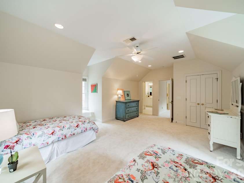 2516 Selwyn Avenue, Charlotte, NC 28209.  MLS# CAR4351447, YatesRealty ID 11673. Bedroom 5