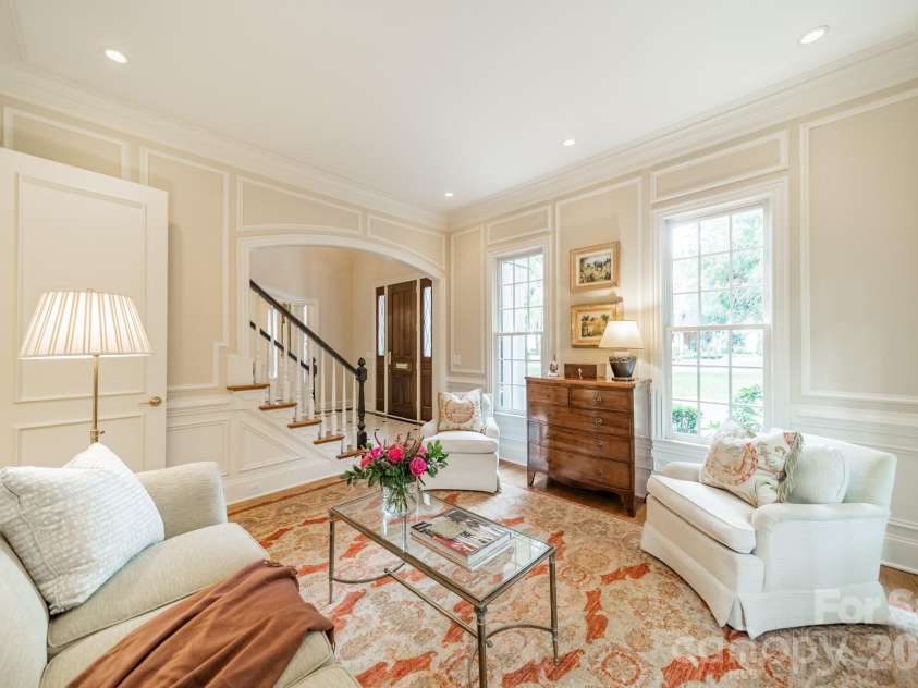 2516 Selwyn Avenue, Charlotte, NC 28209.  MLS# CAR4351447, YatesRealty ID 11673. Living Room/ Study