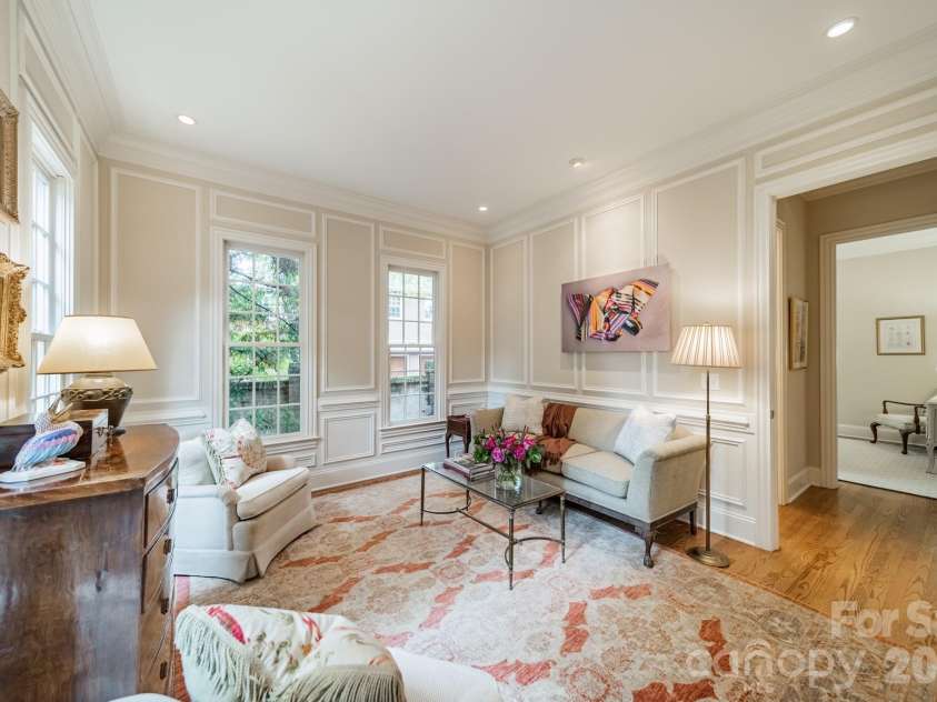 2516 Selwyn Avenue, Charlotte, NC 28209.  MLS# CAR4351447, YatesRealty ID 11673. Living Room/Study