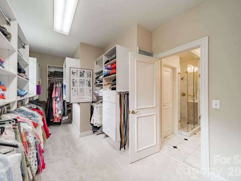 2516 Selwyn Avenue, Charlotte, NC 28209.  MLS# CAR4351447, YatesRealty ID 11673. Primary Closet