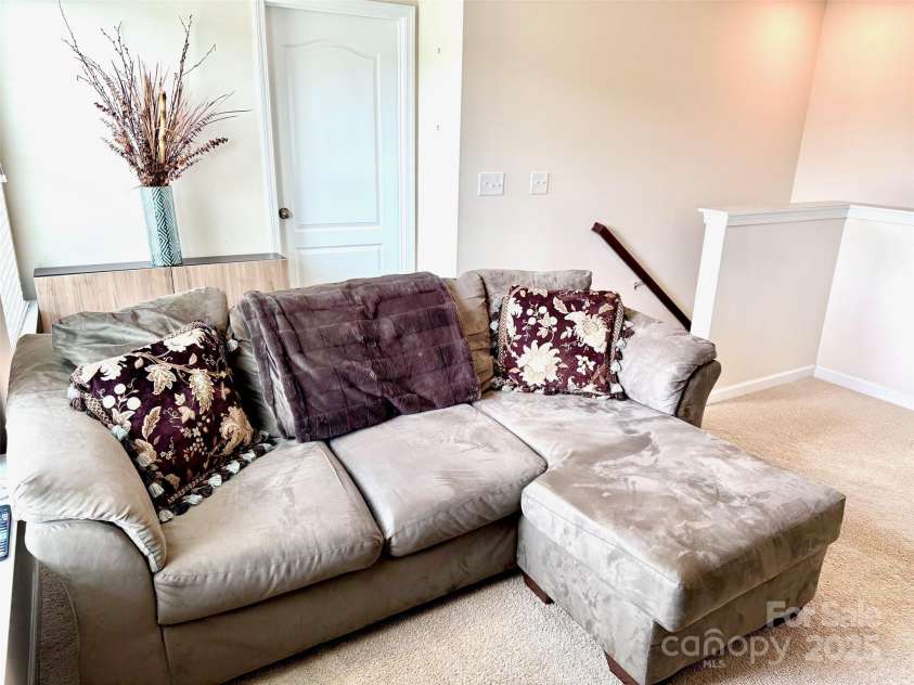 121 Mackinac Drive, Mooresville, NC 28117.  MLS# CAR4218931, YatesRealty ID 11674. 