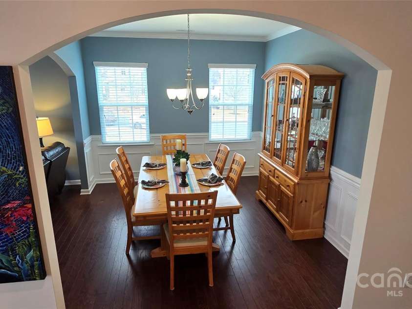 121 Mackinac Drive, Mooresville, NC 28117.  MLS# CAR4218931, YatesRealty ID 11674. Dining Room w. Decorative Arch