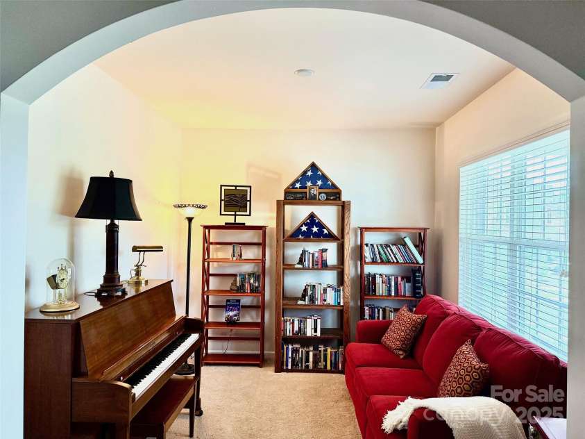 121 Mackinac Drive, Mooresville, NC 28117.  MLS# CAR4218931, YatesRealty ID 11674. Music room, library, family room, office