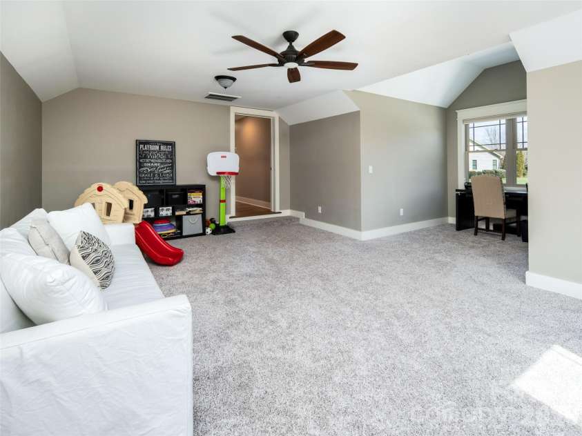 27 Slippery Rock Drive, Fletcher, NC 28732.  MLS# CAR4364878, YatesRealty ID 11676. 