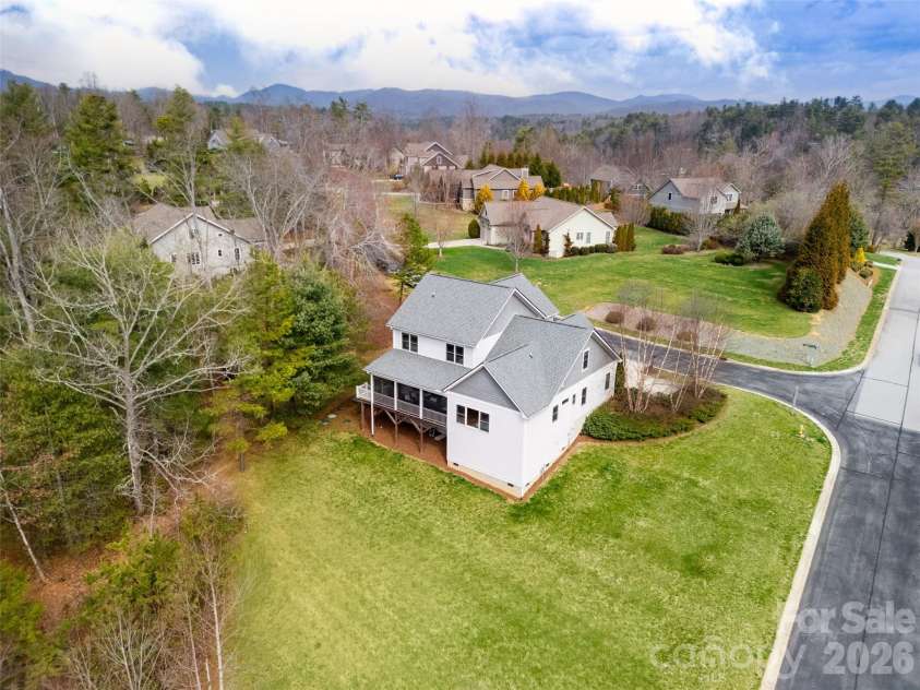 27 Slippery Rock Drive, Fletcher, NC 28732.  MLS# CAR4364878, YatesRealty ID 11676. 