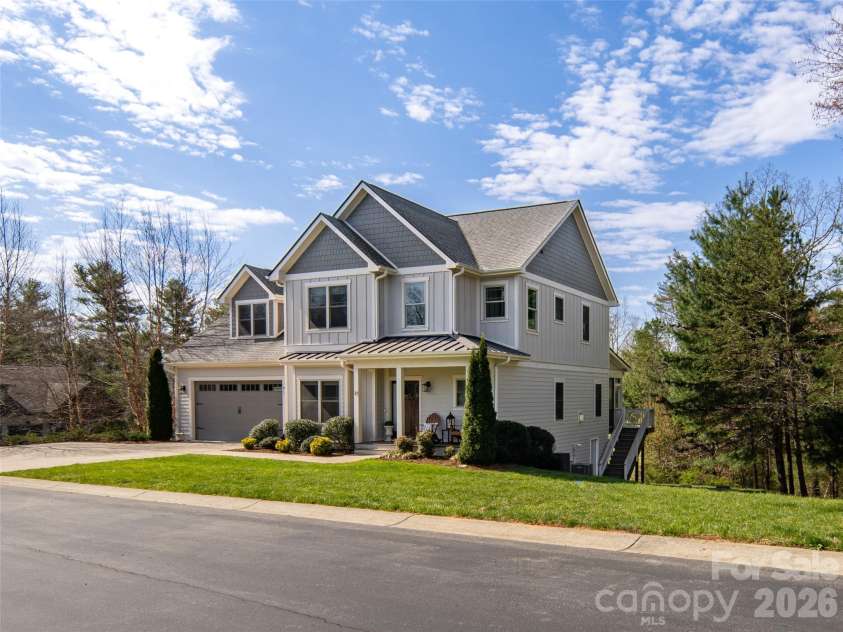 27 Slippery Rock Drive, Fletcher, NC 28732.  MLS# CAR4364878, YatesRealty ID 11676. 