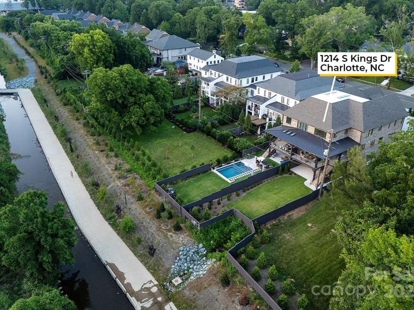 1214 Kings Drive, Charlotte, NC 28207.  MLS# CAR4215247, YatesRealty ID 11678. 