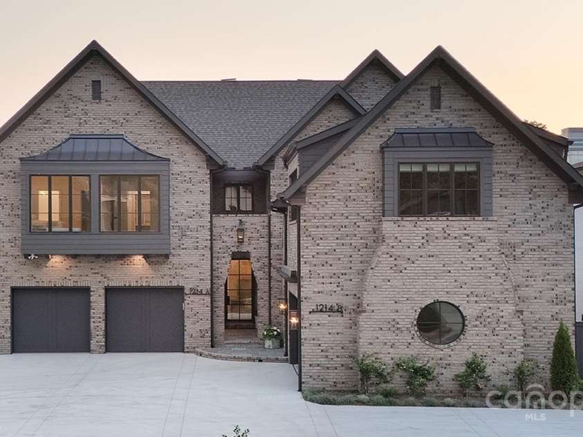 1214 Kings Drive, Charlotte, NC 28207.  MLS# CAR4215247, YatesRealty ID 11678. 