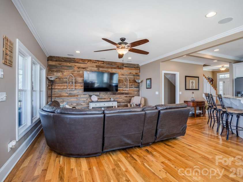2583 Rockbridge Road, Ridgeway, SC 29130.  MLS# CAR4344147, YatesRealty ID 11679. 
