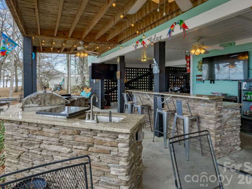 2583 Rockbridge Road, Ridgeway, SC 29130.  MLS# CAR4344147, YatesRealty ID 11679. 