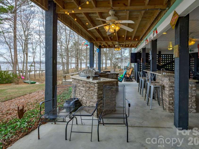 2583 Rockbridge Road, Ridgeway, SC 29130.  MLS# CAR4344147, YatesRealty ID 11679. 
