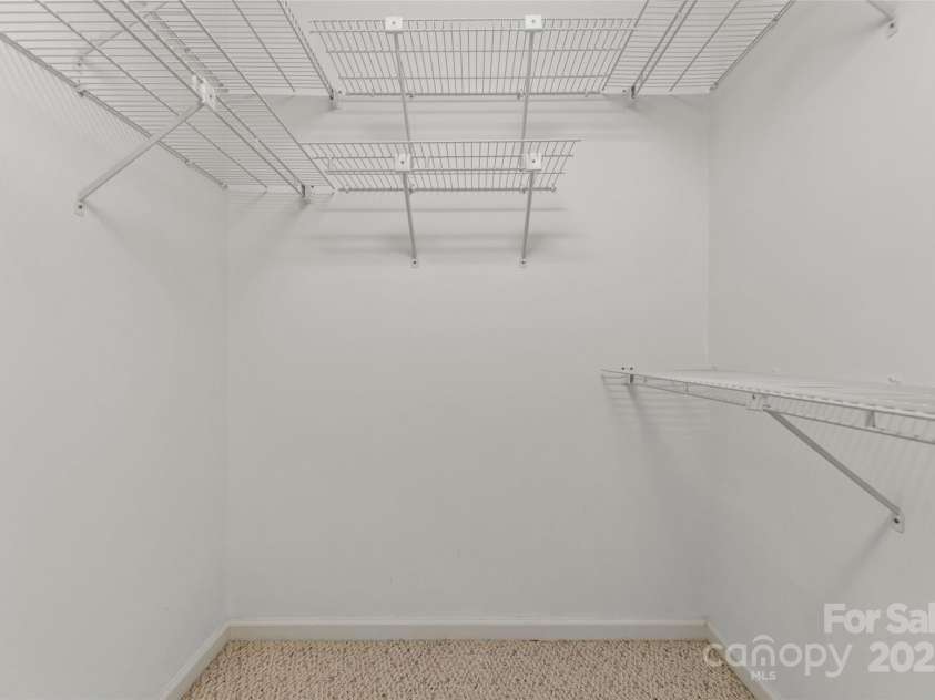 603 Red Oak Drive, Hendersonville, NC 28791.  MLS# CAR4234152, YatesRealty ID 11679. 